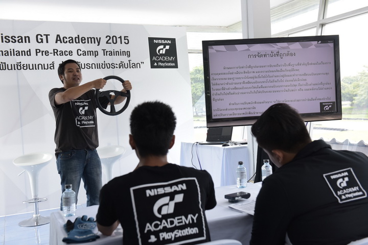 iamcar_nissan race camp3